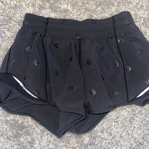Lululemon Black Logo shorts 2.5in